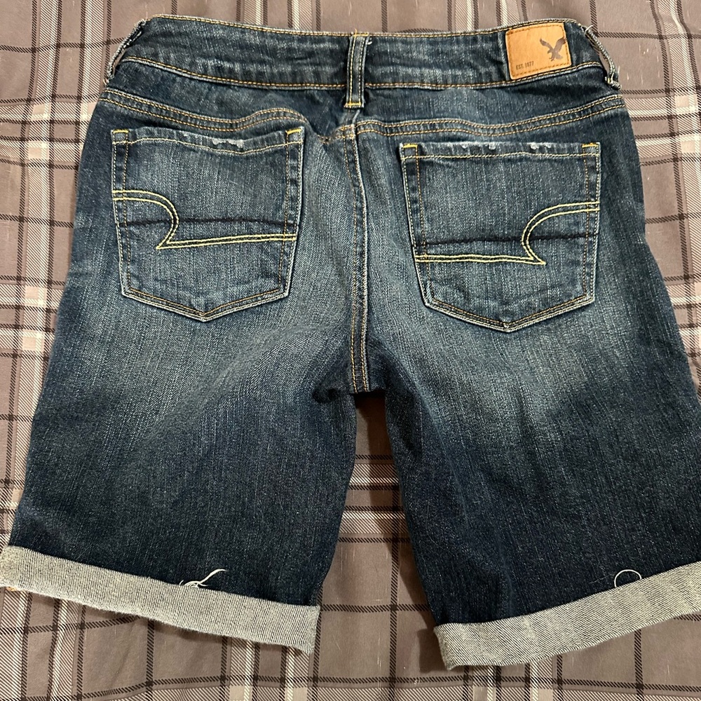 American Eagle Skinny Bermuda Shorts size 4